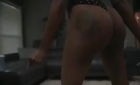Instagram big booty model Tink Twerking