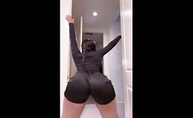 big booty stallion twerking